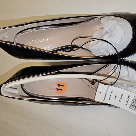 BCBG Black Croc Patterned Shoes with Silver Trim - Picture 2 of 7